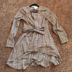 Dottie Couture - Plaid tie knit cardigan